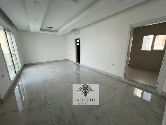 Fnaitess, spacious 3 bedroom rooftop apartment