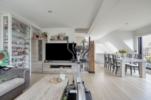Precioso apartamento dúplex totalmente renovado en Wemmel.