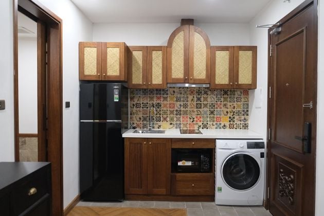 Nice, modern studio apartment in Xuan Dieu street, Tay Ho district for rent
