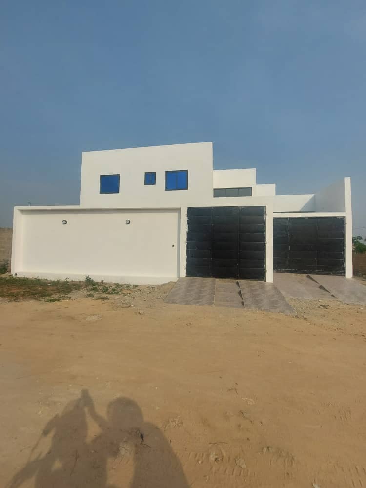 À vendre à ZANGUÉRA AFIADENYIGBAN, une villa moderne de haut standing 