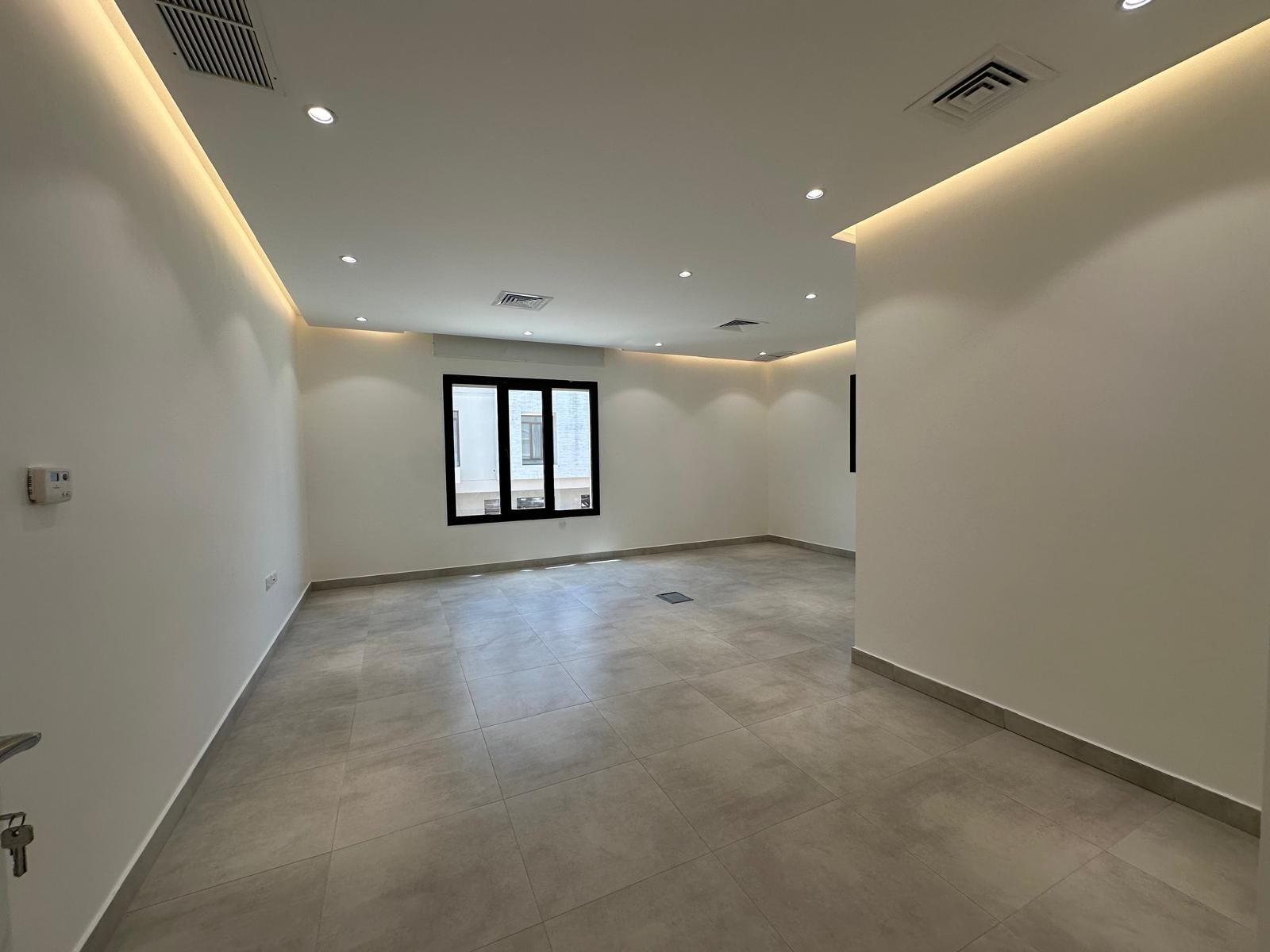 Spacious 5 Bedrooms Villa Floor with Balcony in Abu Fatira.