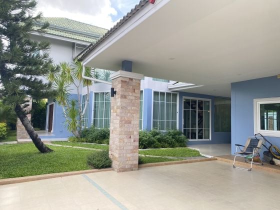 	 House pool villa for rent Pattaya Siam Country Club 70000 baht