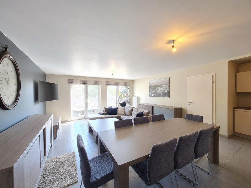 Belgique - Bertrix : bel appartement, 80m², 2ch, parking, terrasse, cave.