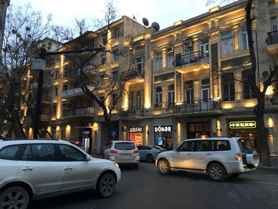 1BDR apt near French embassy & Fountains square