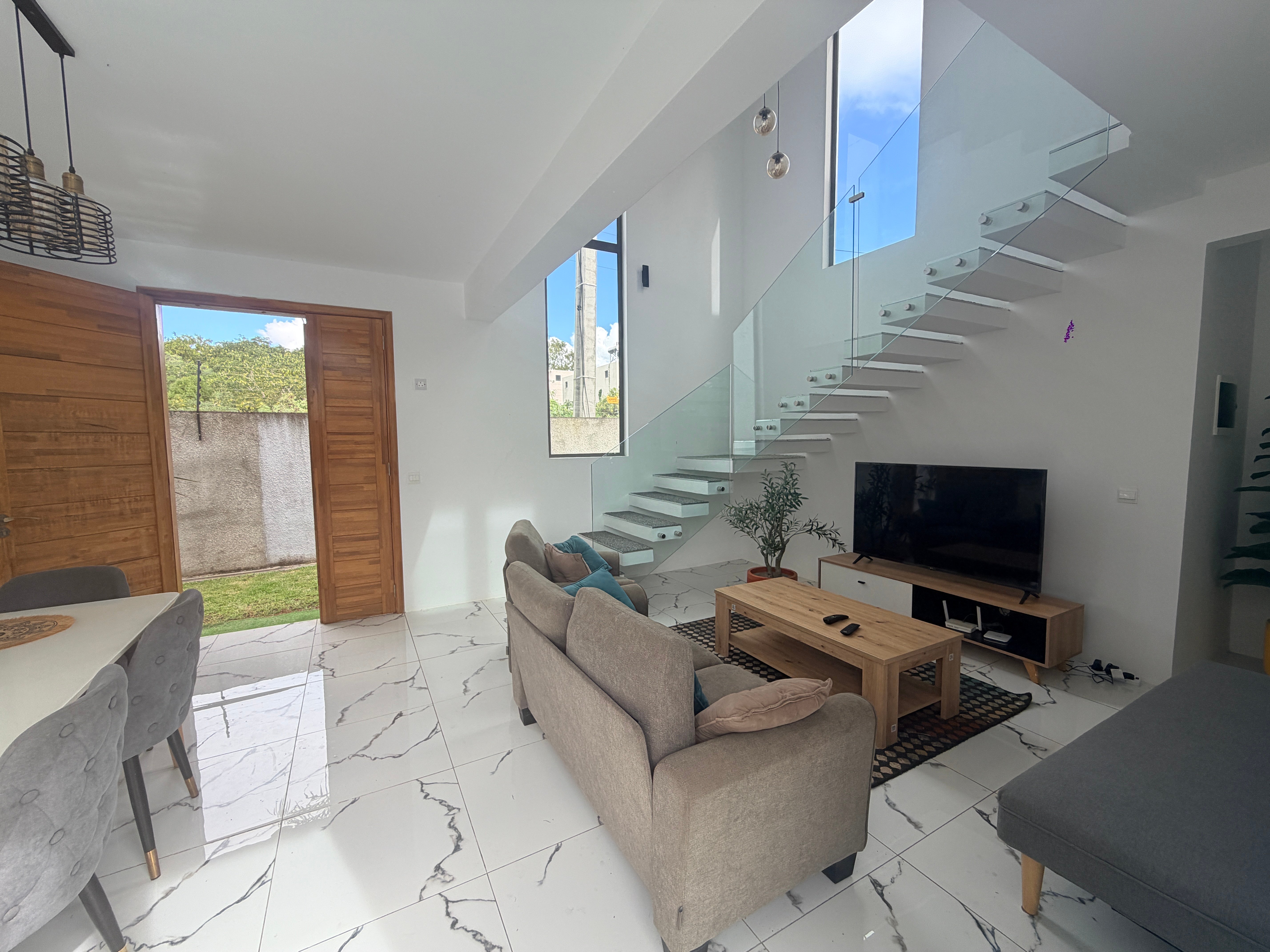 Villa contemporaine à louer à Grand Baie – Île Maurice| 