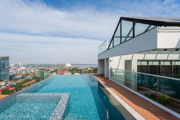 Luxury apartments 3 Bedrooms higher Floor city view for rent 