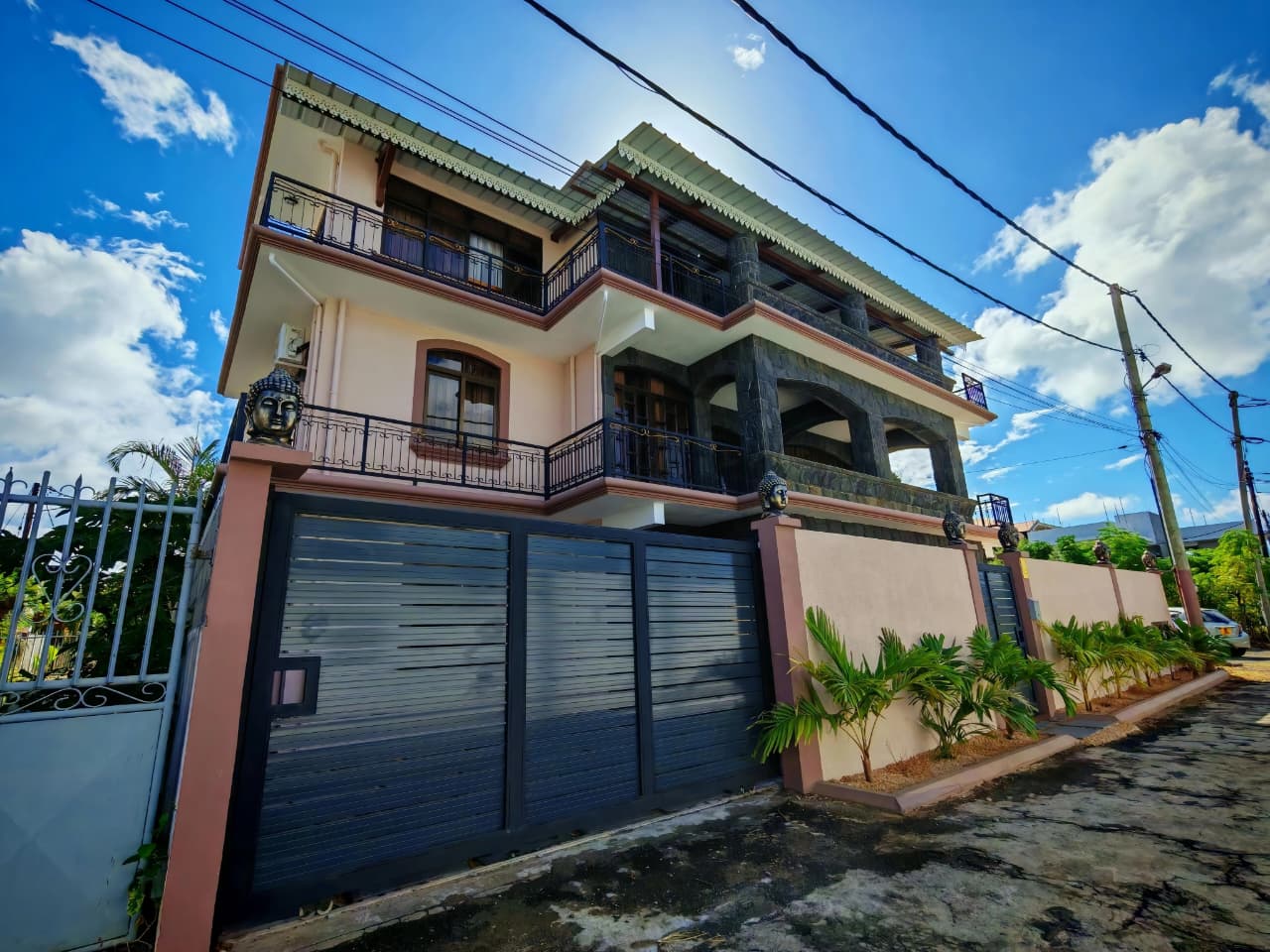 A LOUER APPARTEMENTS 2 CHAMBRES A POINTE AUX BICHES