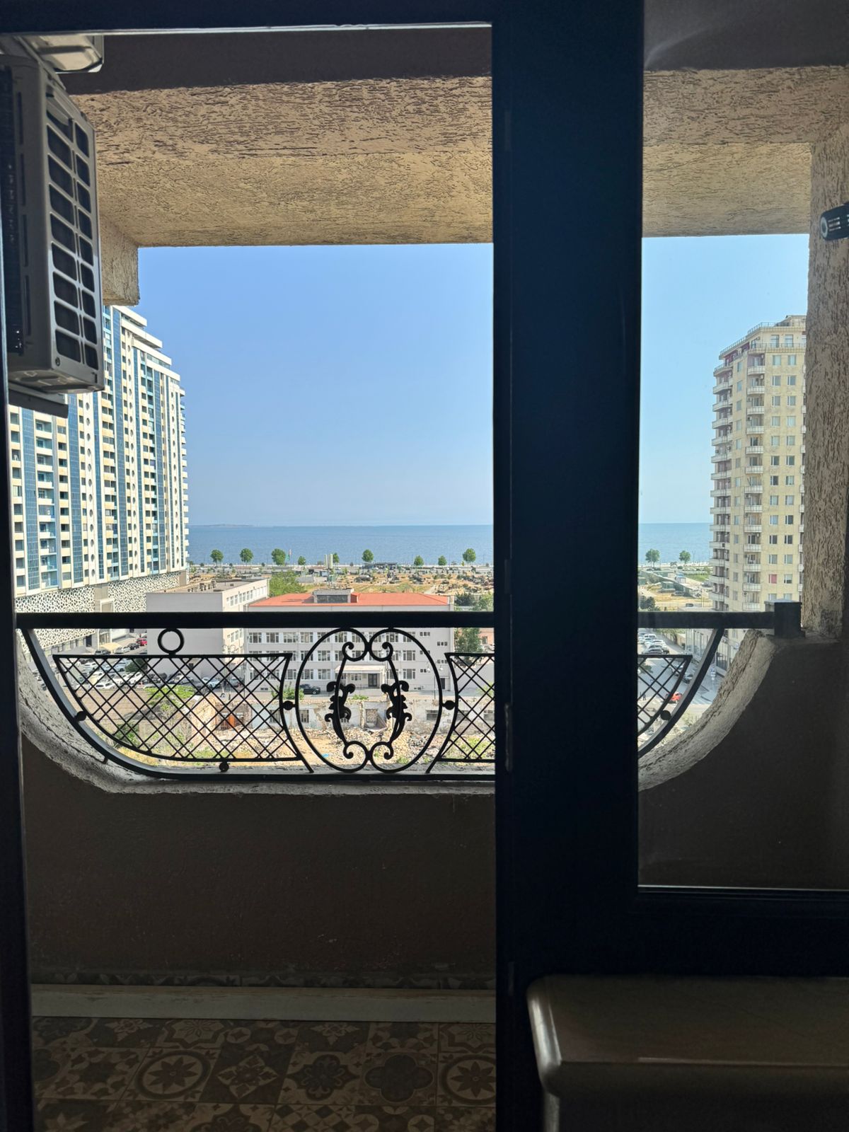 1 BDR flat close to Khatai metro and White City