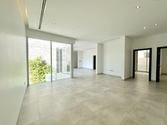 Three Master bedroom floor for rent in Rawda