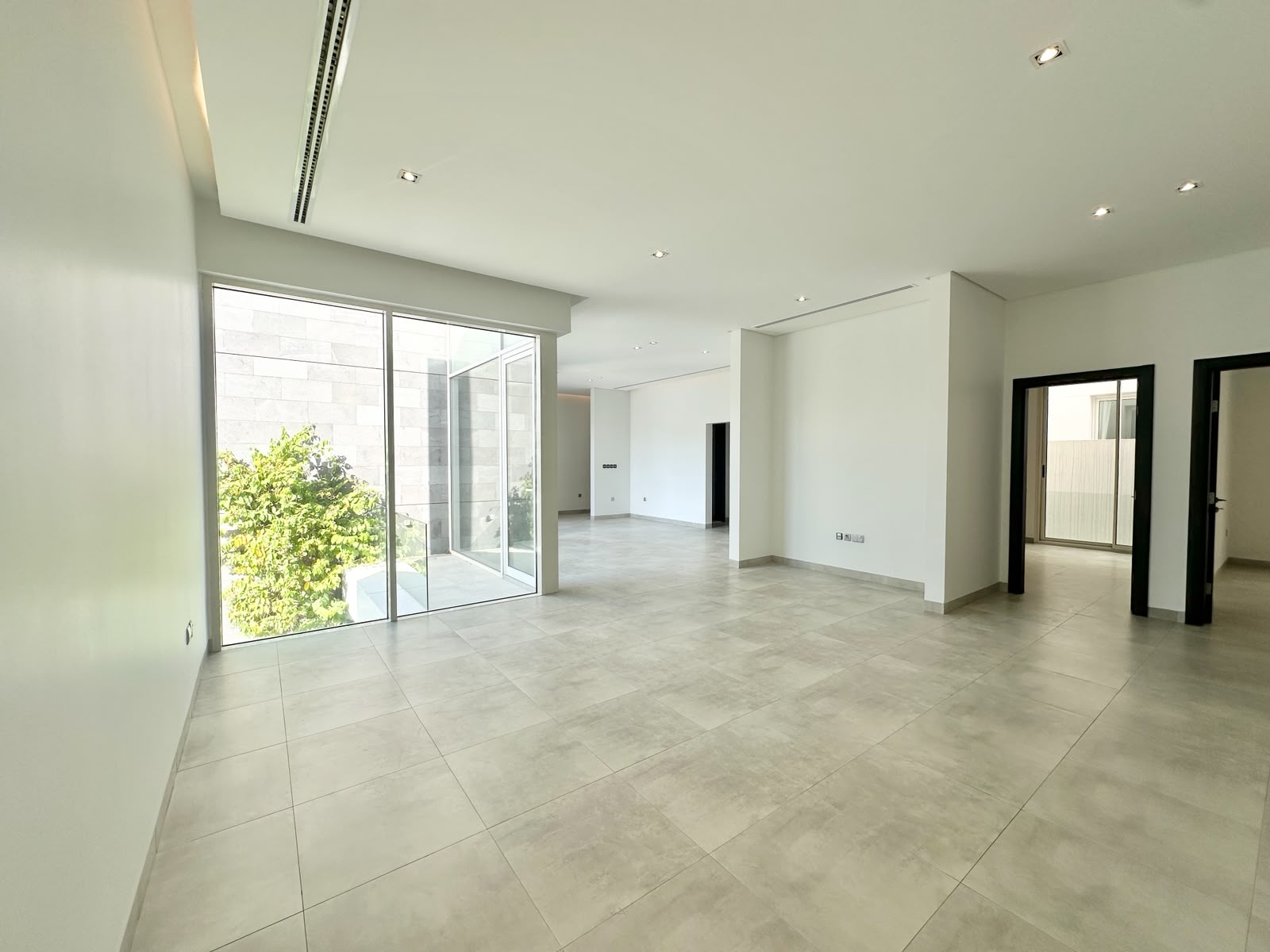 Three Master bedroom floor for rent in Rawda