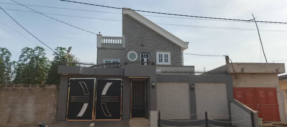 Luxury duplex for sale — Lomé, Adidogomé Apedokoè