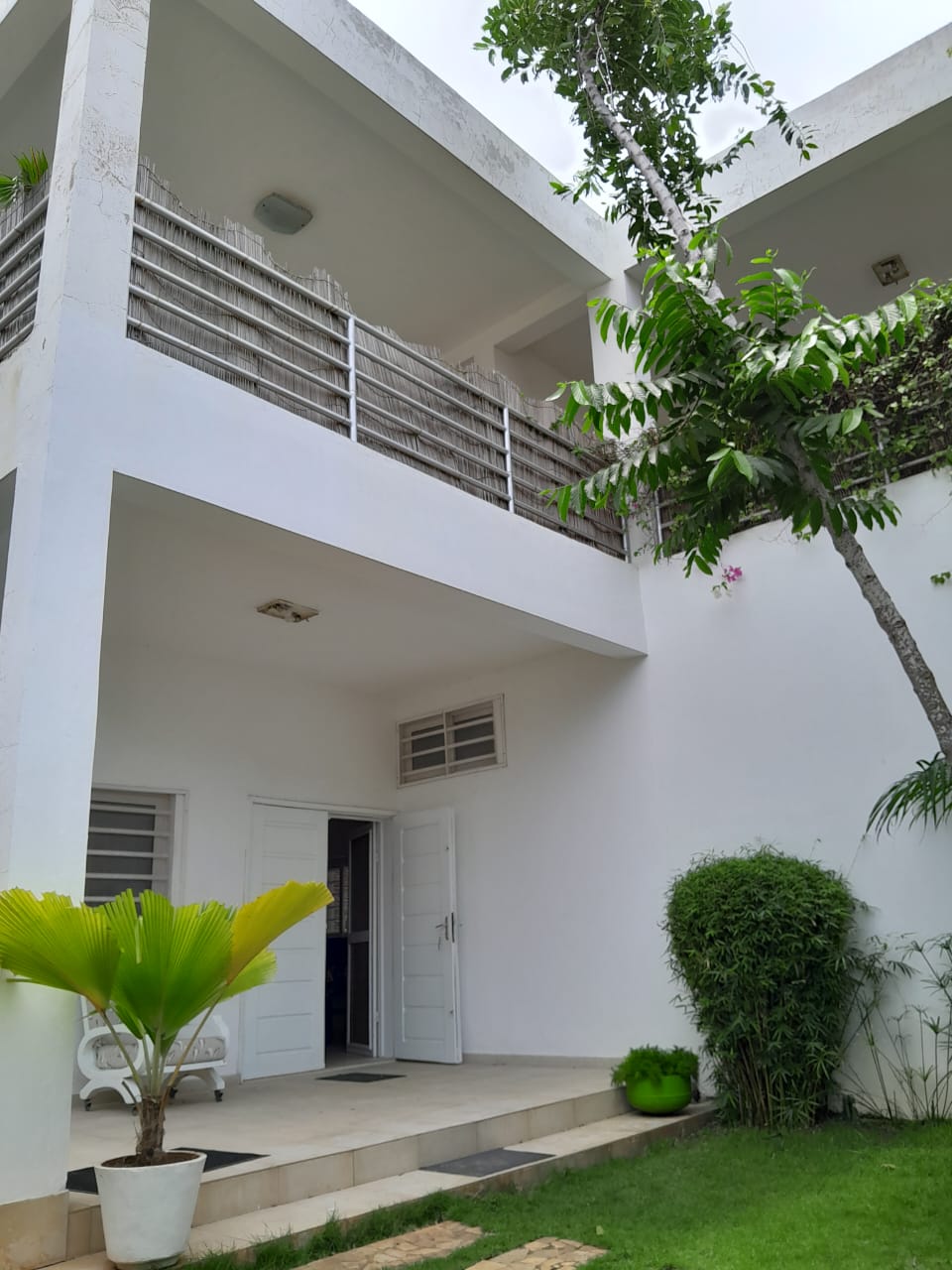 Joli appartement T4 à Fidjrosse (Cotonou)