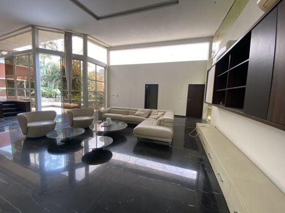 Building plot of 2169m2 with ACD for sale in Cocody Centre Mermoz 