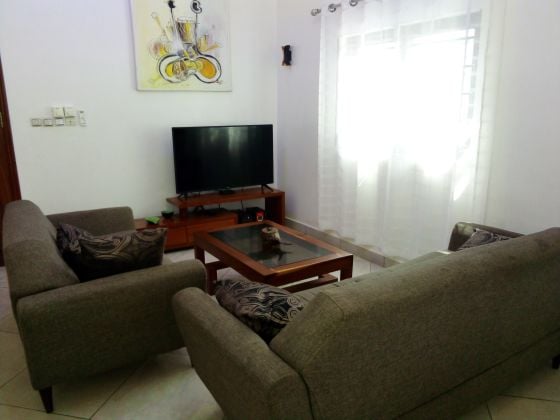 Location appartement meublé 3 pièces, Fidjrossè plage ...