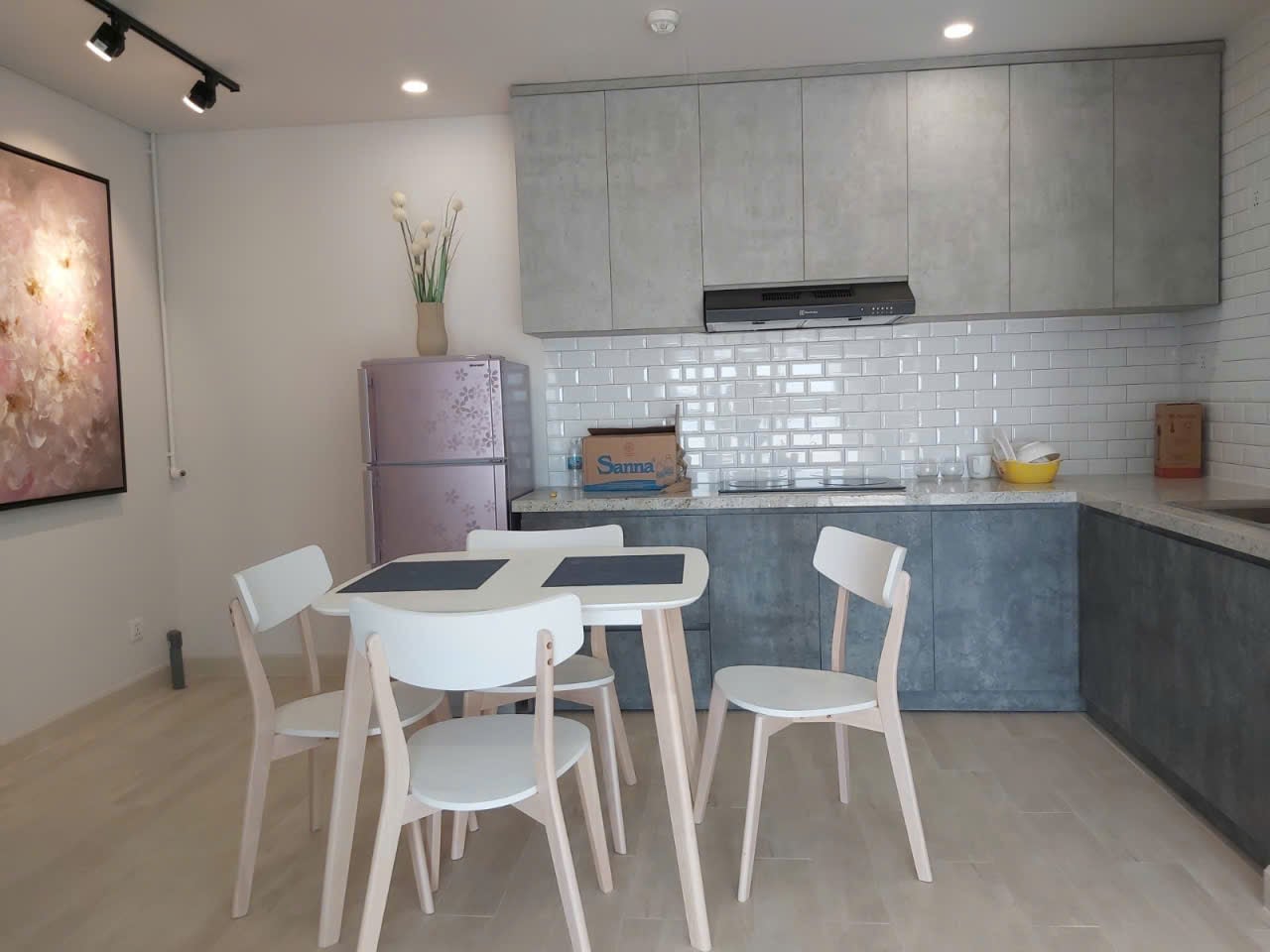 �� GOLD COAST APARTMENT FOR RENT – CITY CENTER & DIRECT SEA VIEW