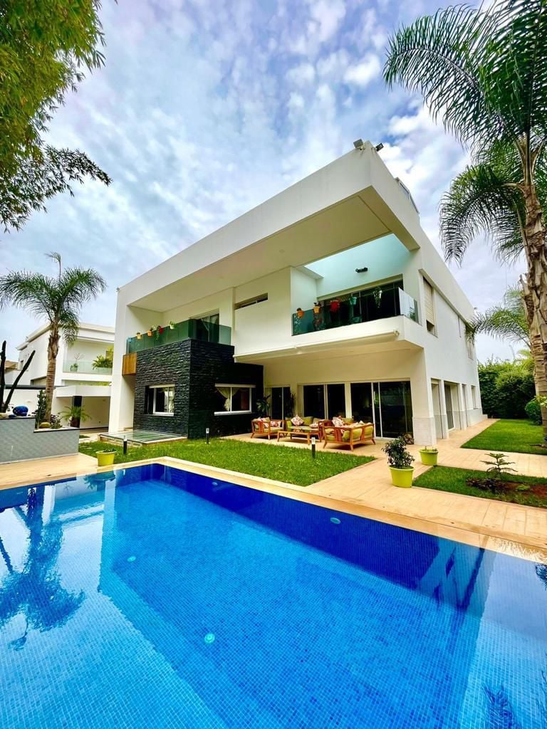 Villa d'exception à vendre 17.5Mdhs Orangeraie Soussi Rabat