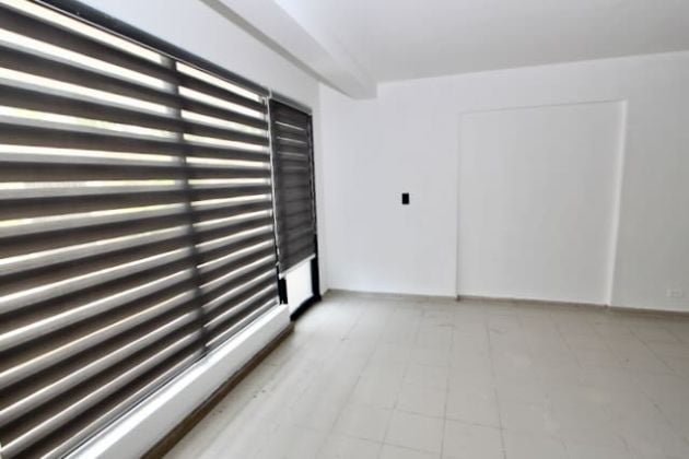 ALQUILO LOCAL COMERCIAL EN PIANTINI PRIMER NIVEL 