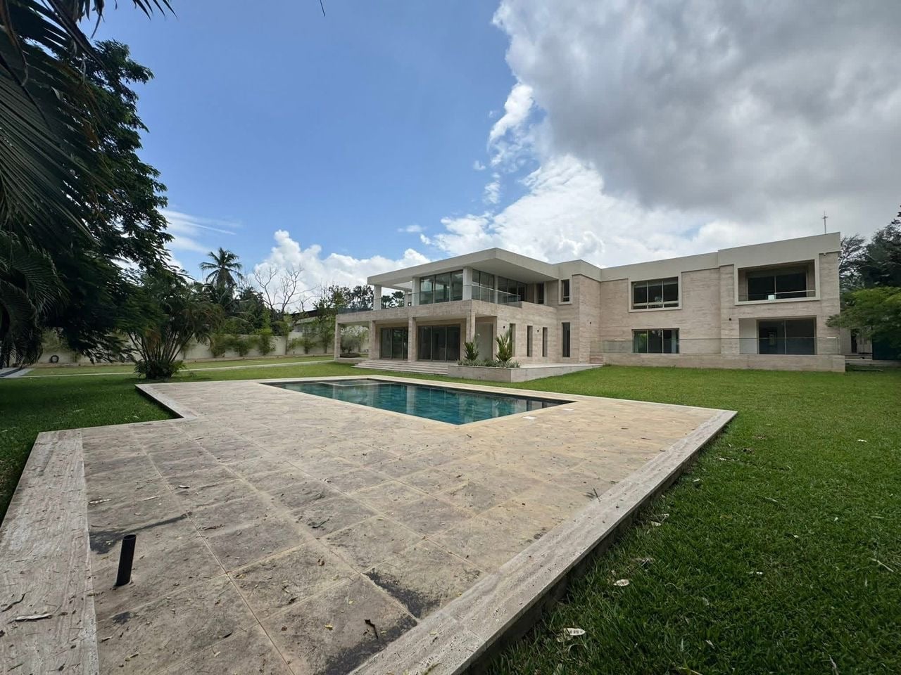 Riviera Golf 1, una sublime villa de 13 habitaciones en 3.000 m2 para una clientela de alto nivel.