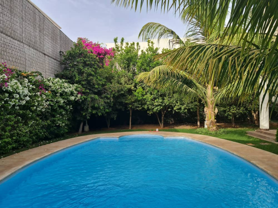 Modern villa with large swimming pool for rent in Nouakchott