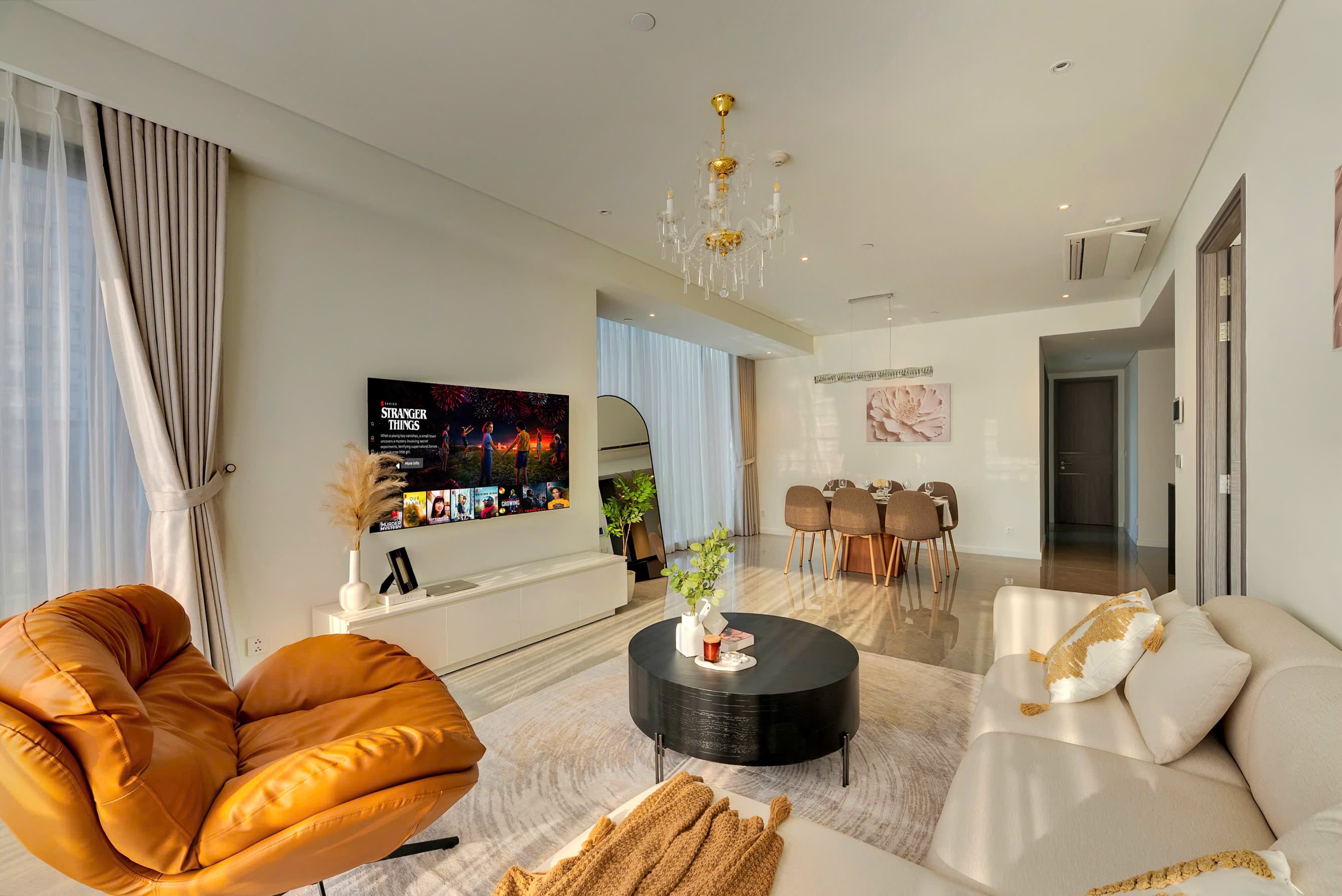 [FOR RENT] 3 BEDROOM WITH NICE VIEW AND FURNITURE