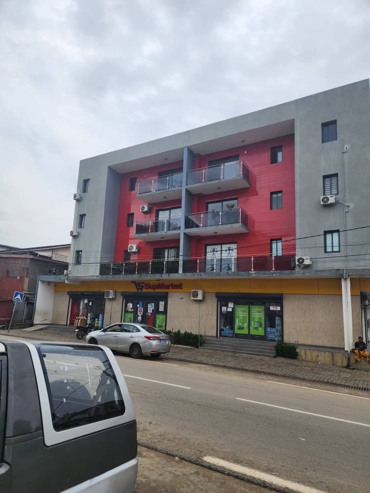 A VENDRE UN IMMEUBLE R+3 A LA RIVIERA FAYA 850m2