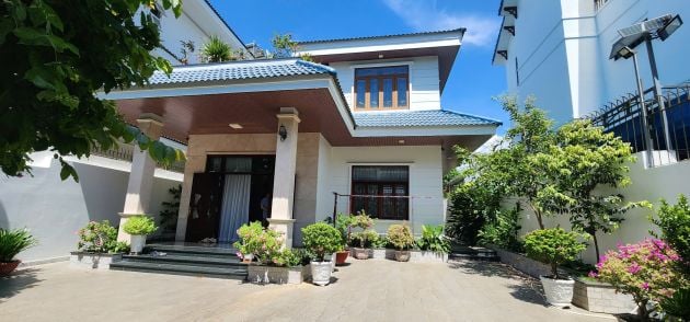  FOR SALE OR RENT: GARDEN VILLA FACING A PARK – CENTRAL VINH DIEM ...