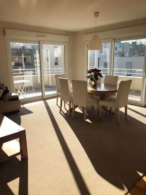 Luminous spacious apartment in Ferney Voltaire 10 min from Nations