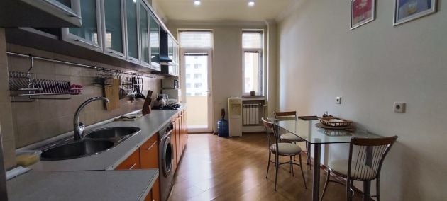 1 BDR apt for rent near Izmir park