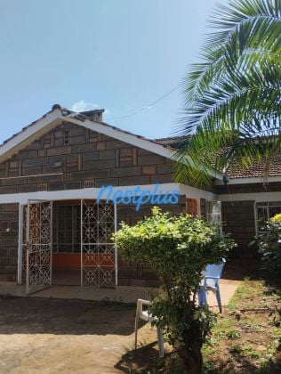 Bungalow de 3 dormitorios en la ciudad de nyeri, skuta 