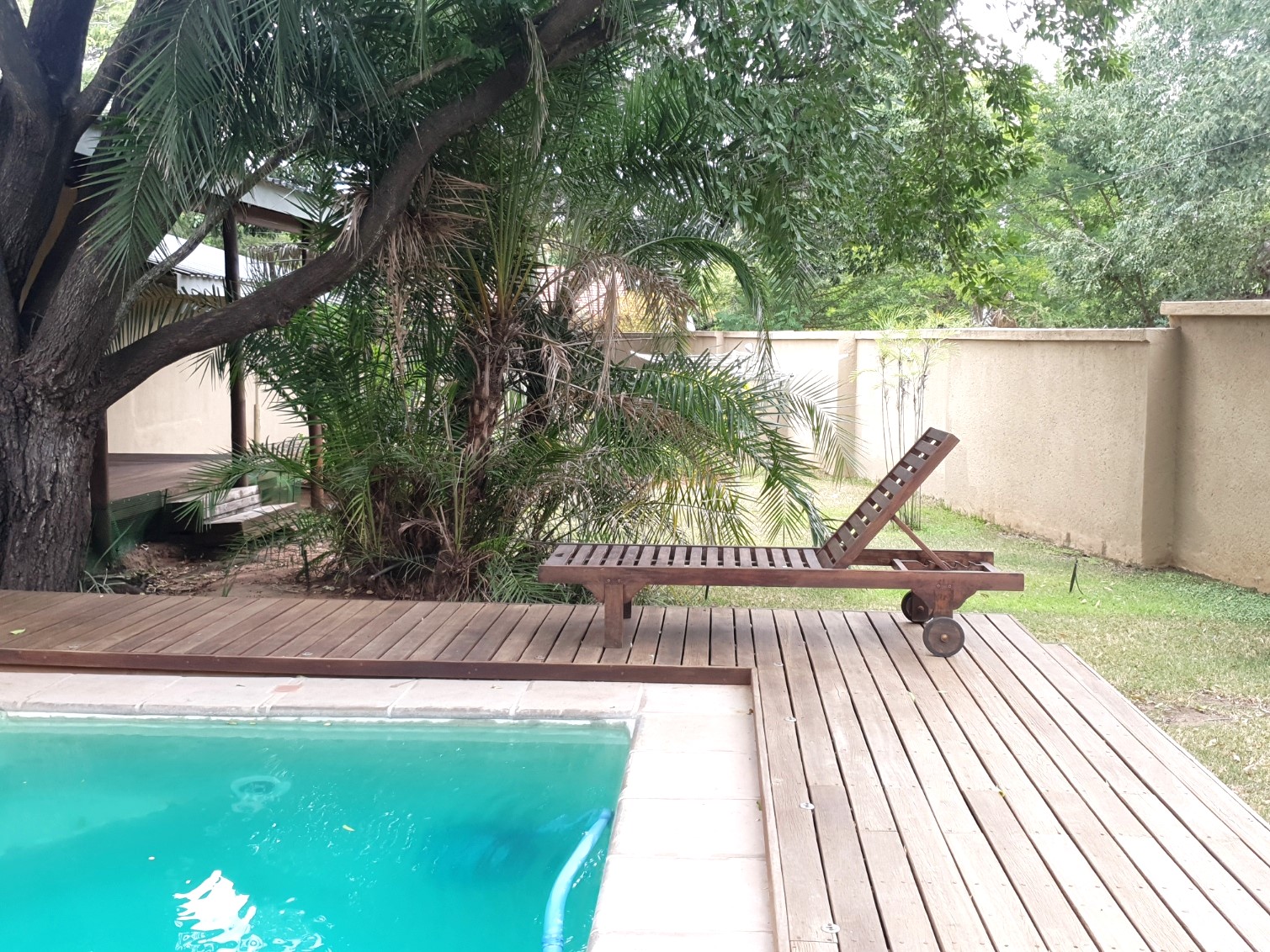 Beautiful Multi‑Residence Property in Hectorspruit – Ideal Family Home with Optional Guesthouse Business