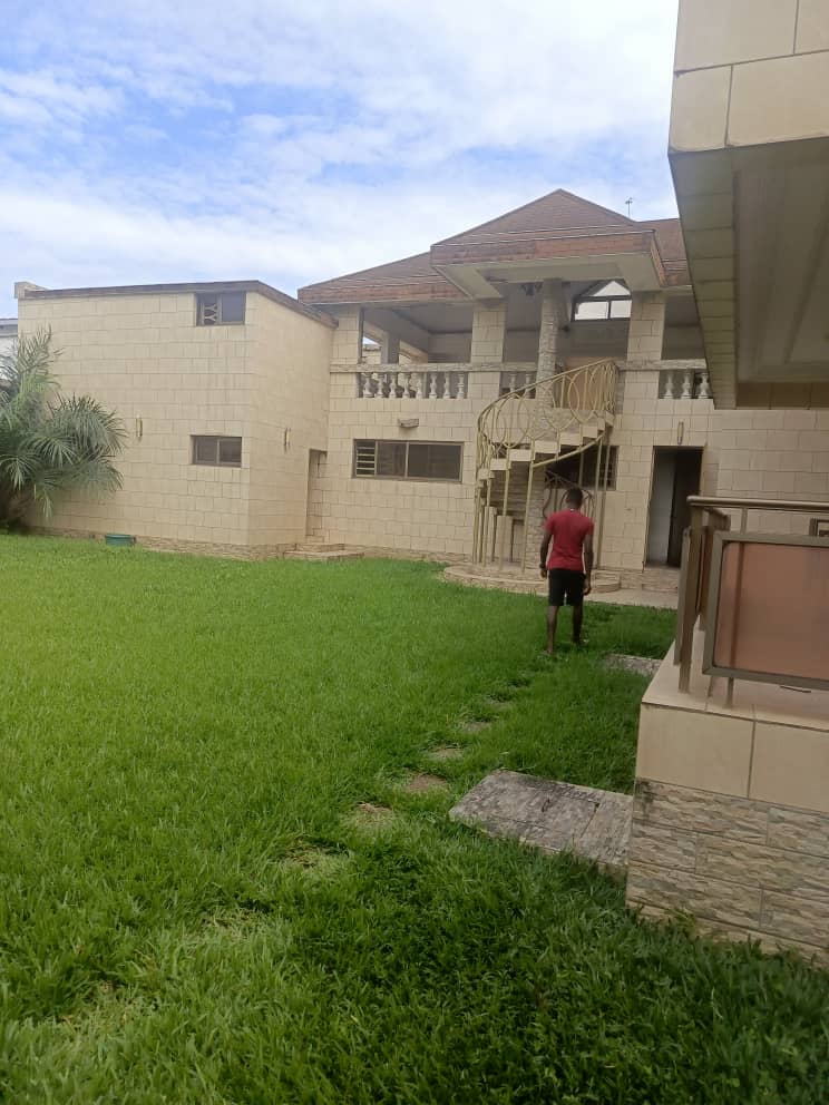 Gd villa duplex a louer aux 2 plateaux Vallon 