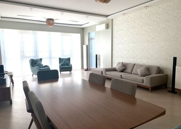 Sea view !!! 3 bedroom apartment for rent in a AZZURE Residence 