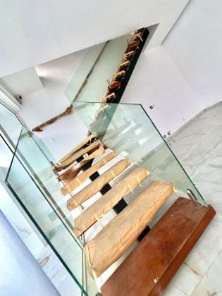 Luxury 7-room duplex villa for sale in Riviera Abatta, residential area
