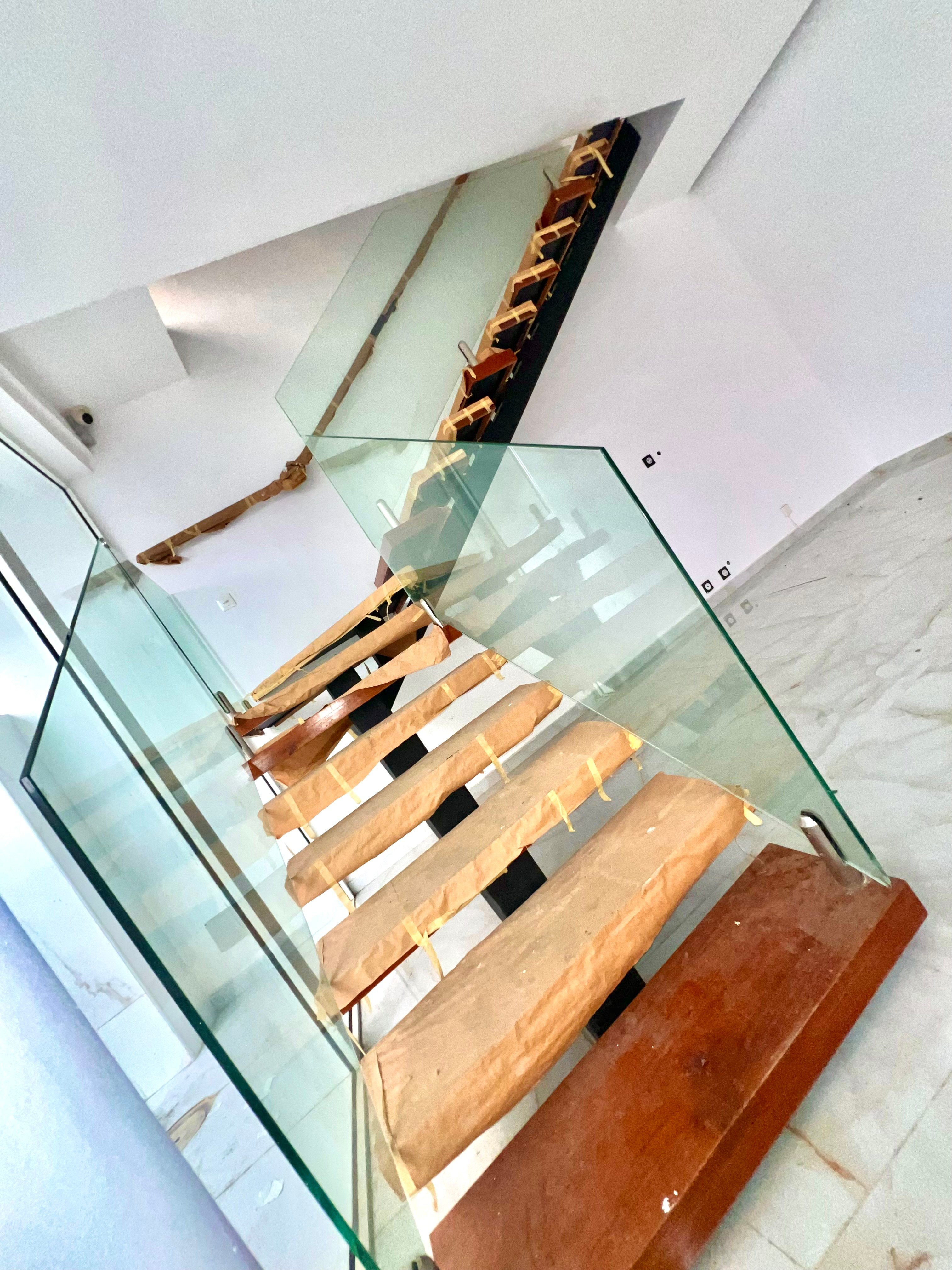 MISE EN VENTE D'UNE VILLA DUPLEX HAUT STANDING DE 07 PIÈCES A LA RIVIERA ABATTA SECTEUR RÉSIDENTIEL