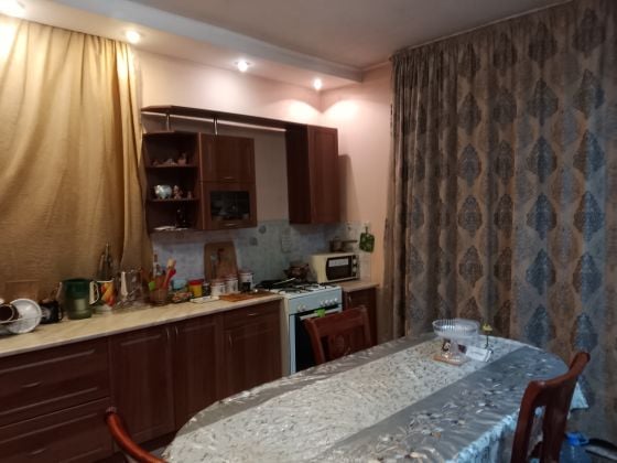 4-Room House with Private Garden