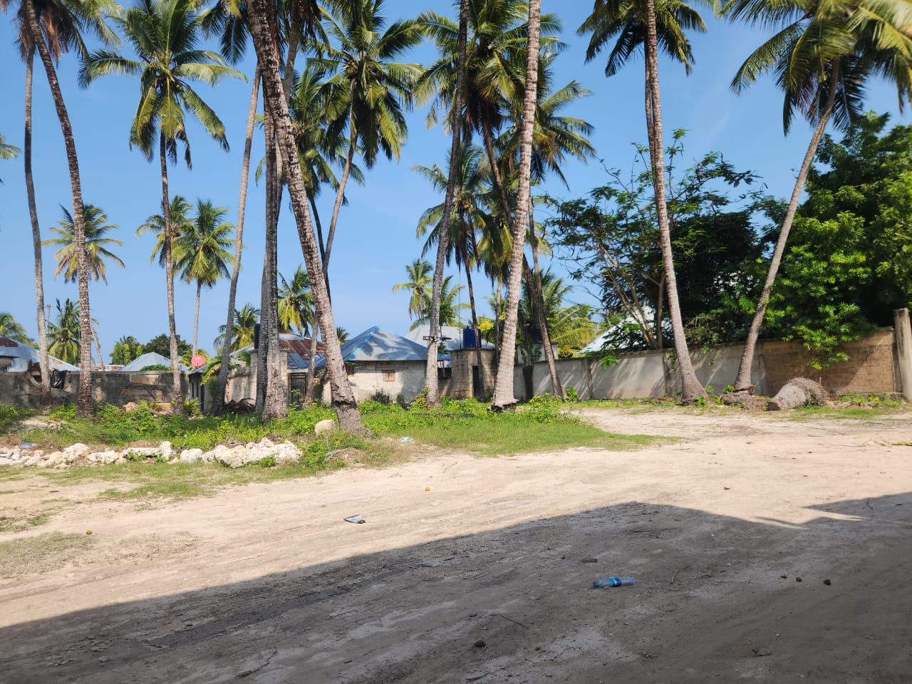 TERRAIN À VENDRE À JAMBIANI, ZANZIBAR, TANZANIE.