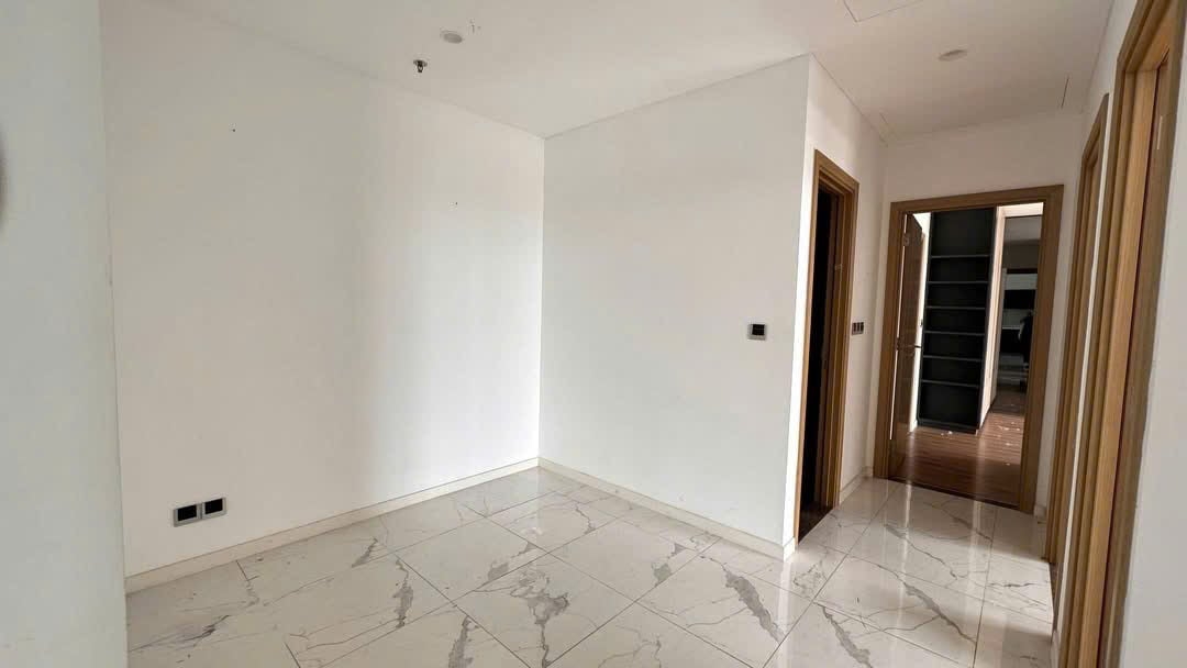 4 Bedrooms Sadora Sala Apartment For Lease Unfurnished Big Balcony