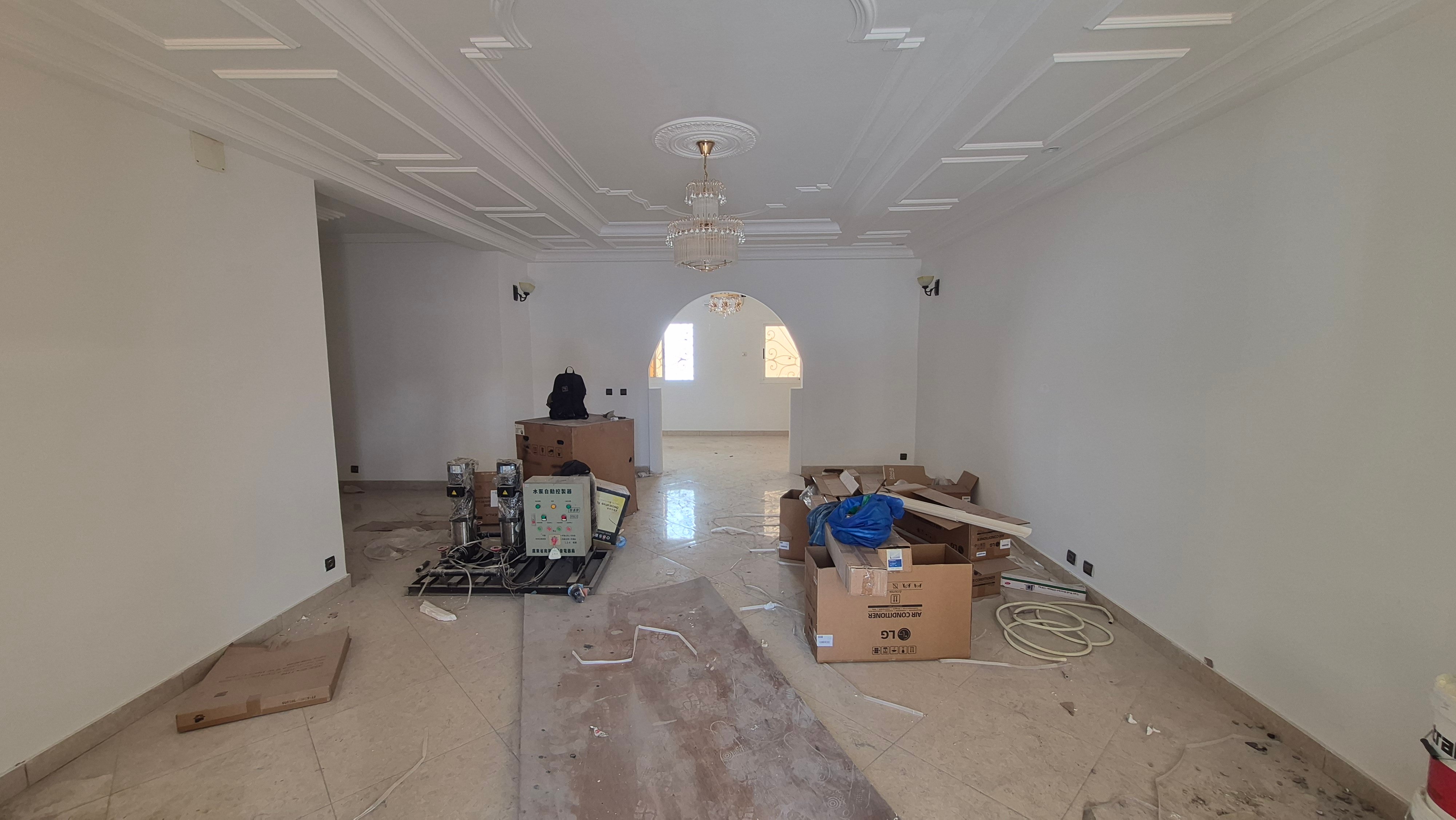 Grande villa de 5 chambres à louer. 1ère main