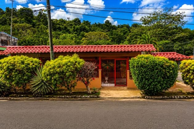 FOR SALE: 2,152 SQFT HOME IN BARRIO LAS AMERICAS, PEREZ ZELEDON: IMMEDIATE ...