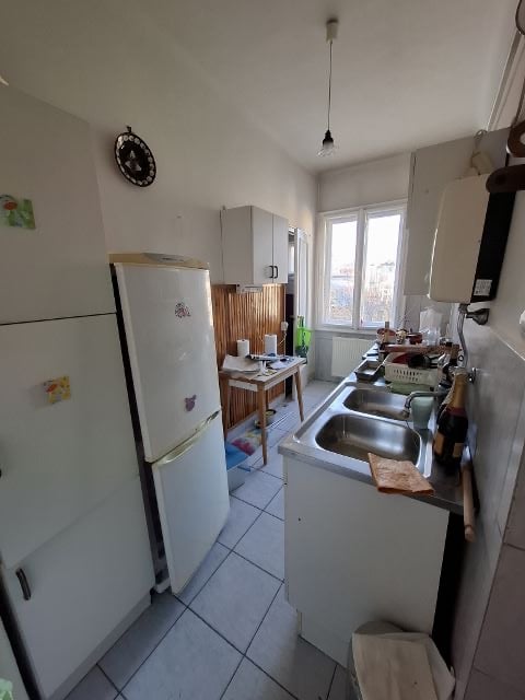 An 80 m² bright apartment for sale by the owner, on the 6th floor of a Bauhaus building—near Millenáris park