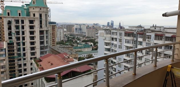 2-room apt close to Nizami metro& Caspian Plaza