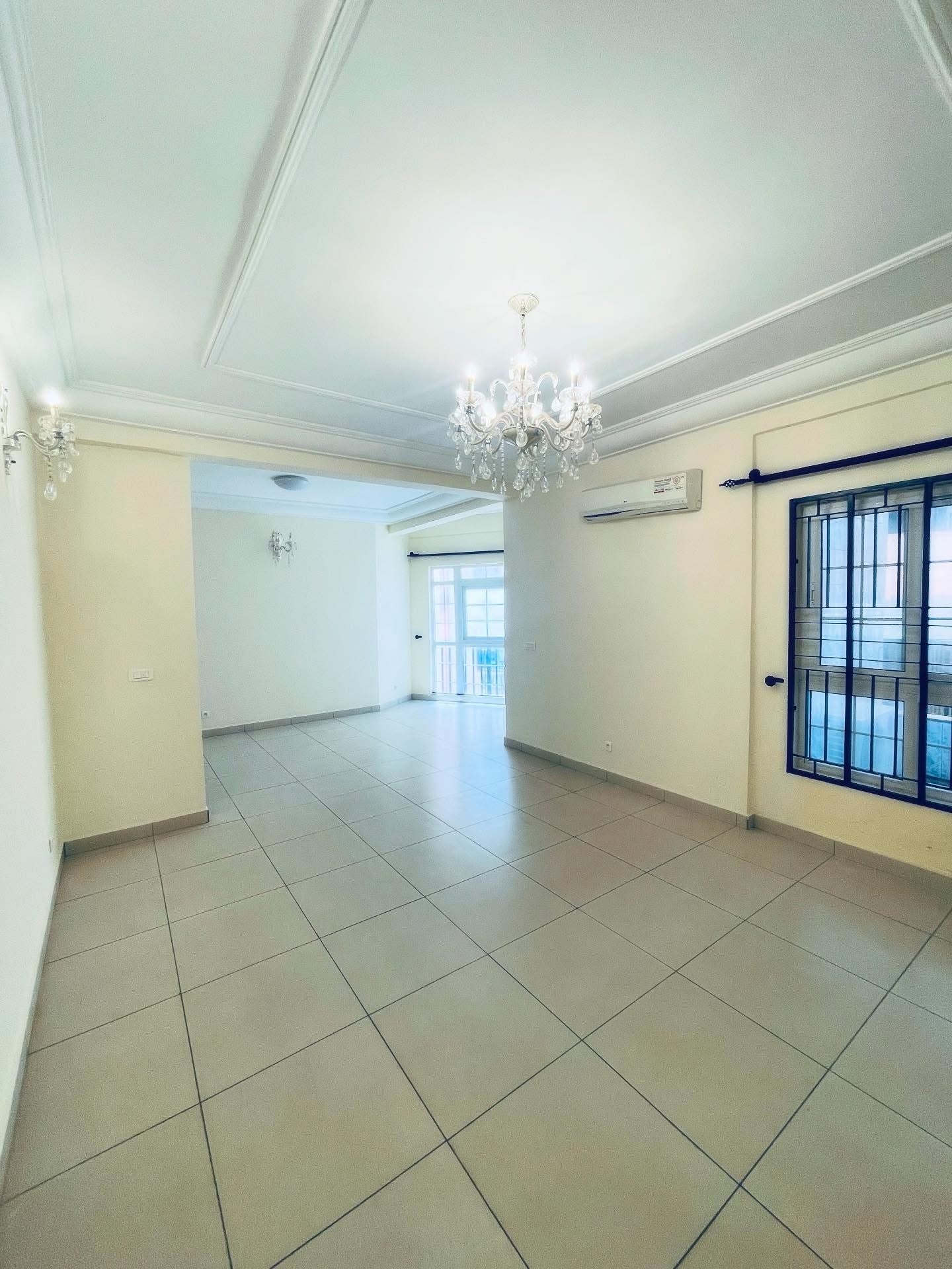 APARTAMENTO DE 2 HABITACIONES EN ALQUILER EN BASTOS