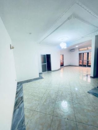 APARTAMENTO DE 3 HABITACIONES EN ALQUILER JUNTO AL CAMPO DE GOLF