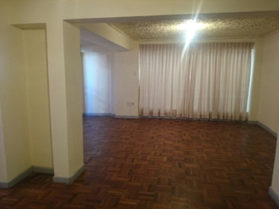 appartamento PT e 1 + depandance + parcheggio