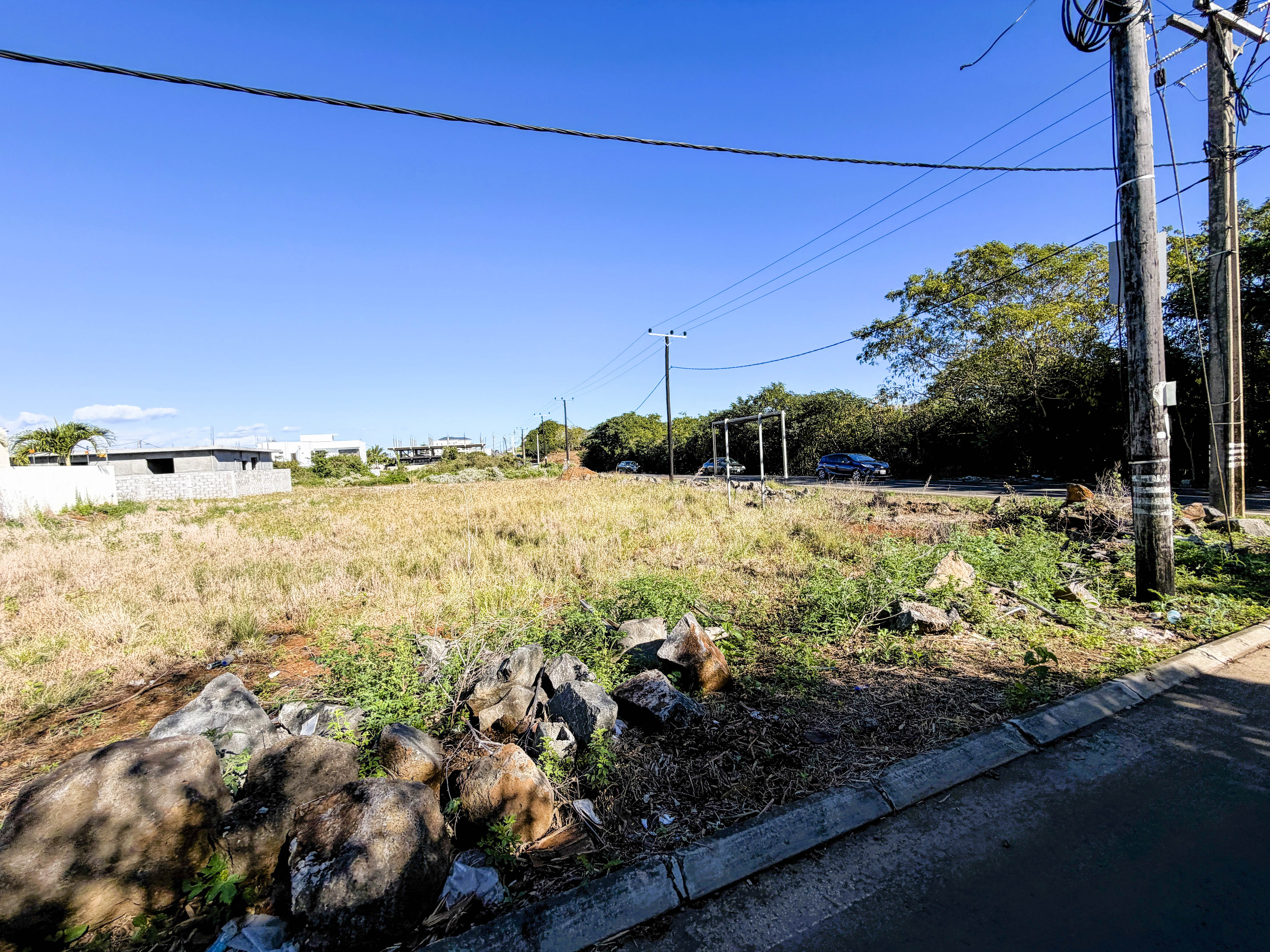 PRIME COMMERCIAL LAND FOR SALE – CHEMIN 20 PIEDS, GRAND BAIE