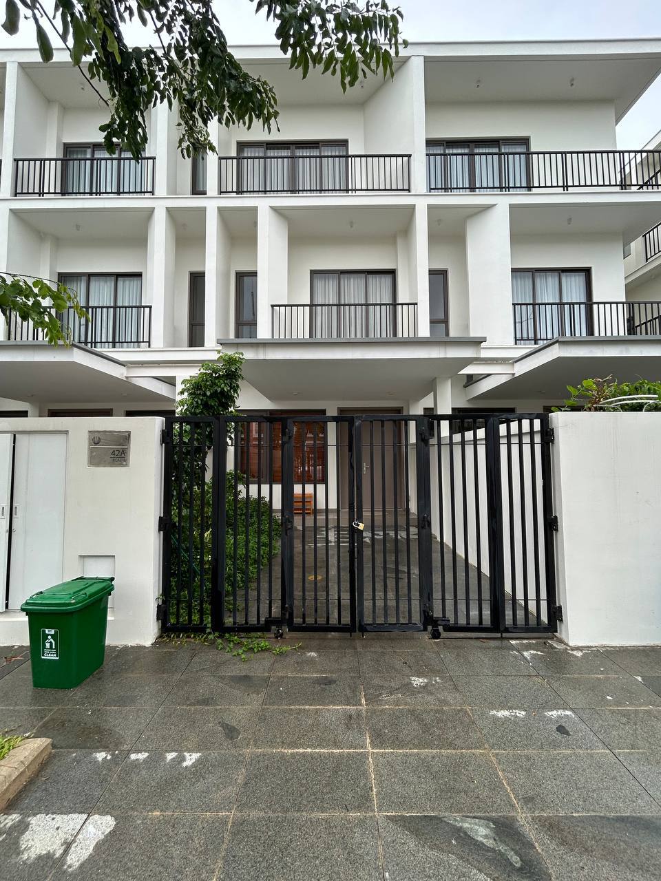 3 BEDEOOMS TOWNHOUSE FOR RENT IN BOREY CHANKIRI