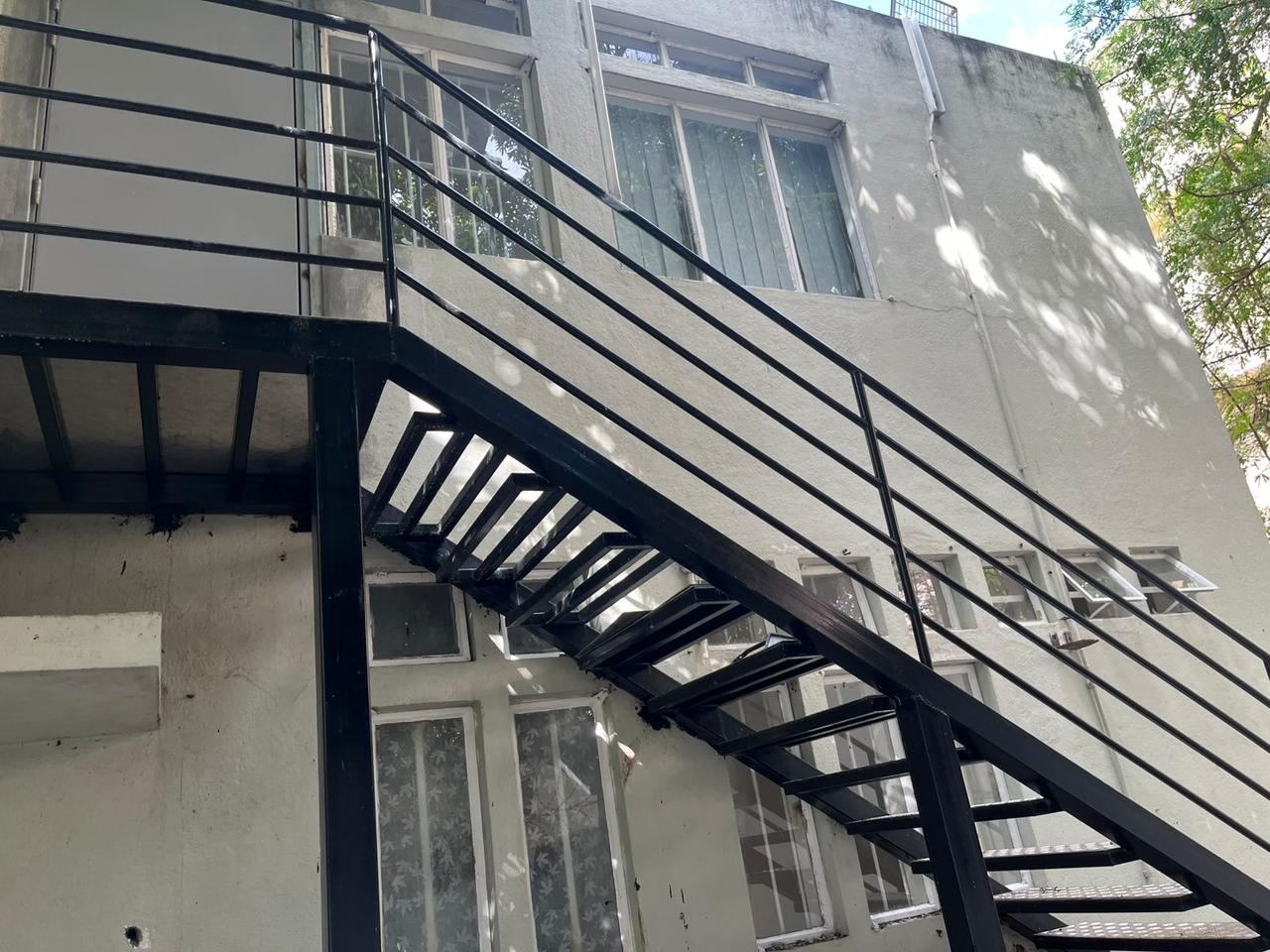 PREMIUM COMMERCIAL BUILDING FOR RENT – PORT LOUIS | Rs 170,000/month Location. Location. Location. ��