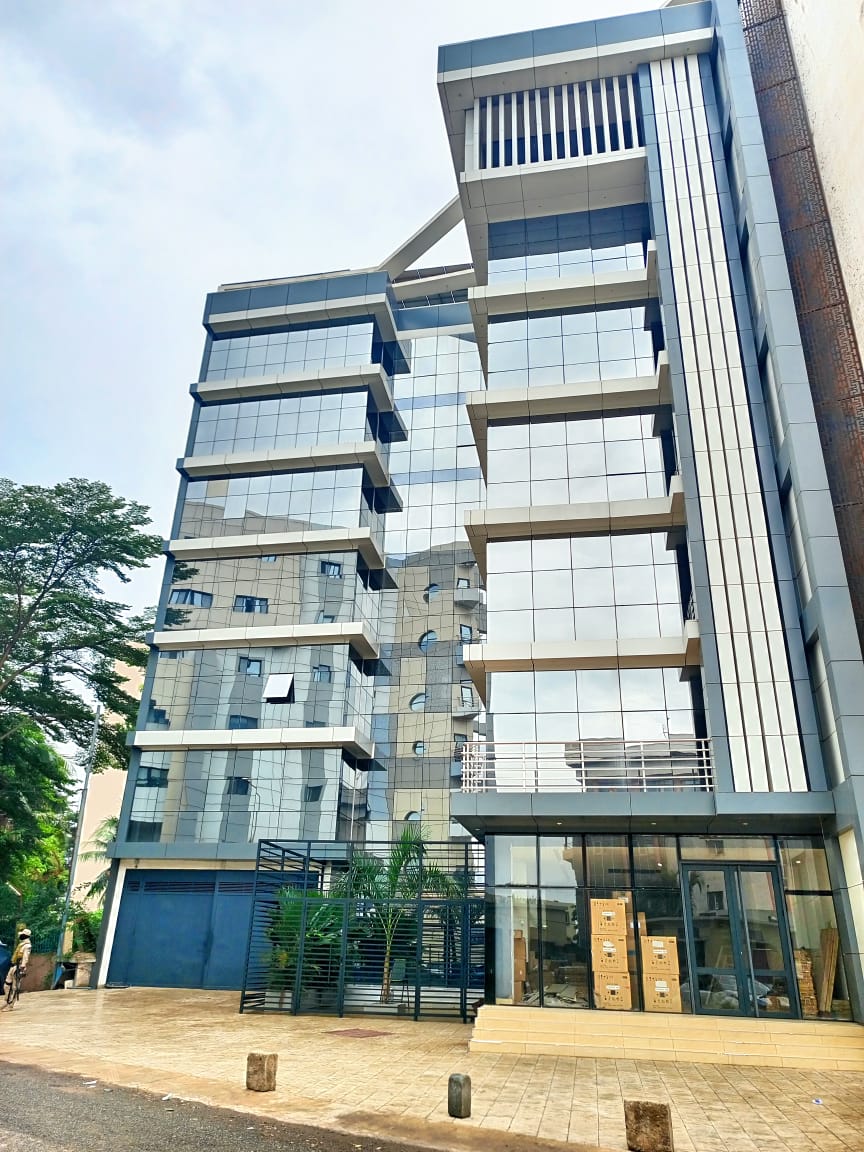 Appartement meublé de haut standing à louer à l'aci 2000