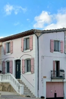 Maison rénovée de 2 étages de 184 m² sur le ...
