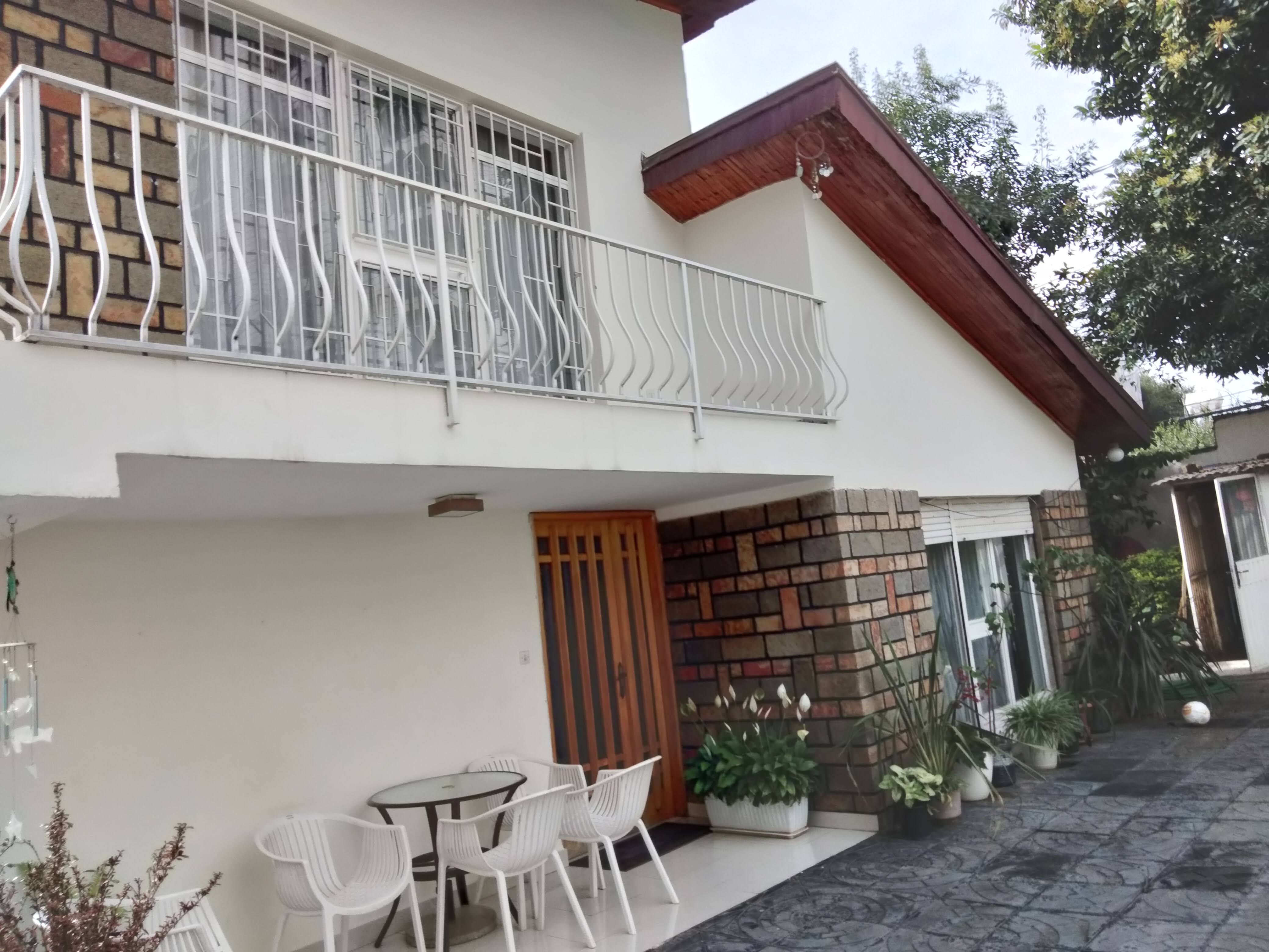 Elegant Unfurnished Villa for long term Rent ; 10 minutes walk from ICS